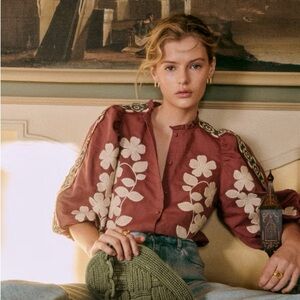Sézane Women’s size 40 (US8) Anton Blouse Rust with embroidered flowers